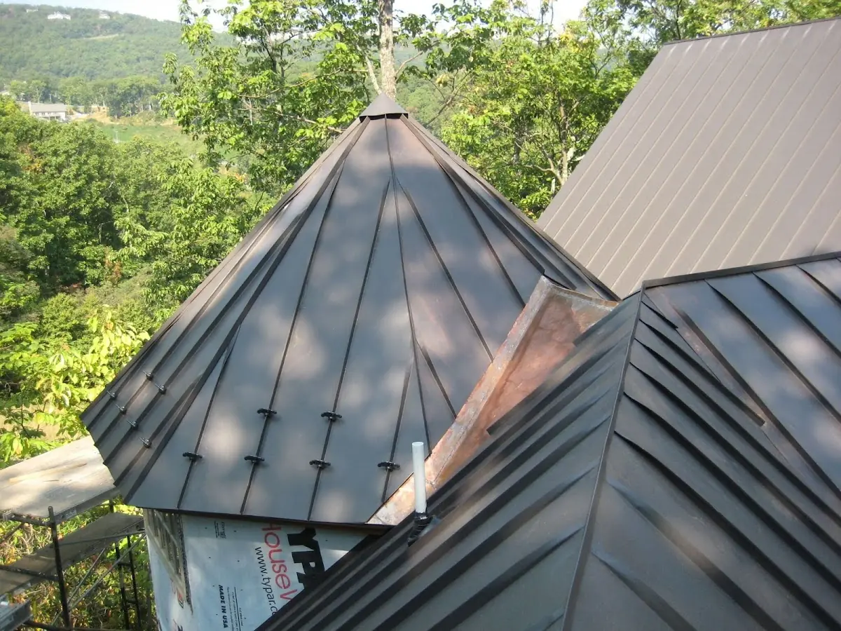Professional Roof Tarp Installation by Craftsman Roofing in Platinum Triangle